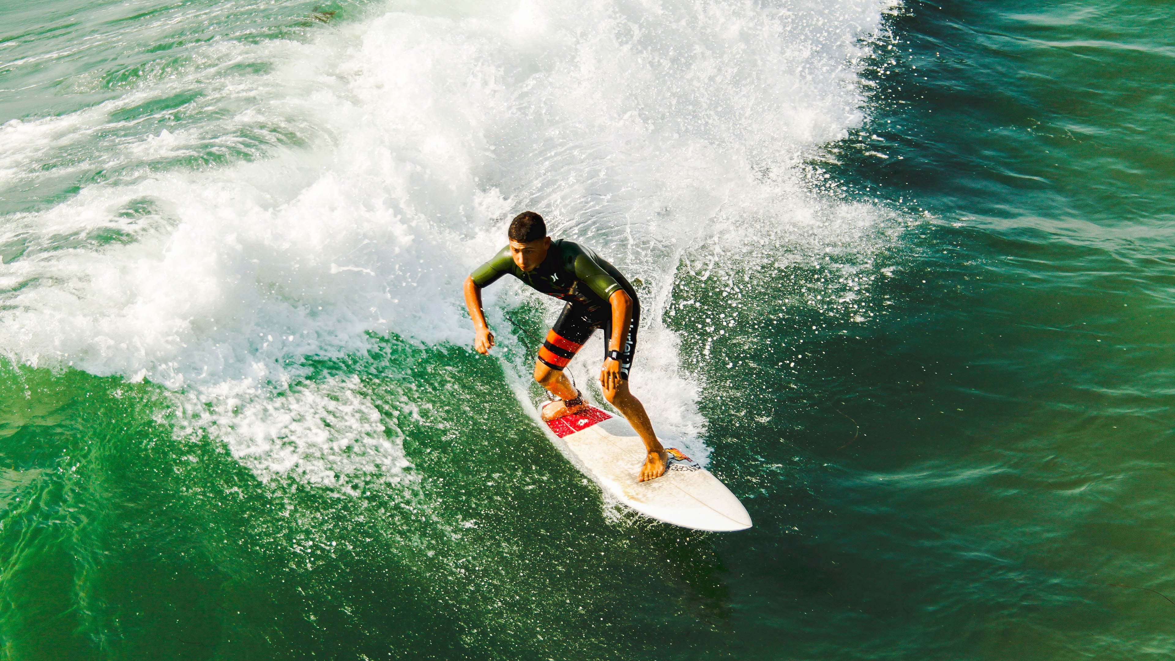 _灰色工业区:复古工业环境中的创意赛事_,灰色产业大全